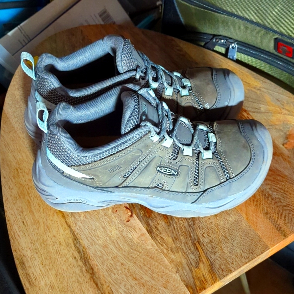 Keen hiking boots, low top, size 8